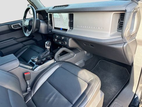 Used 2025 Ford Bronco Outer Banks w/ Sasquatch Package AWD/4WD image 13