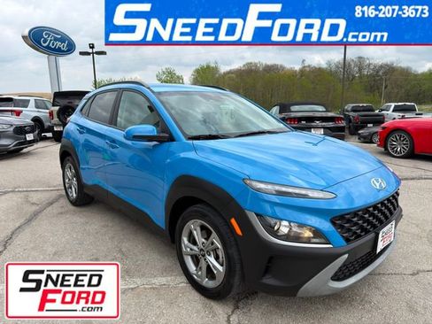 Used 2023 Hyundai Kona SEL w/ Cargo Package FWD image 1