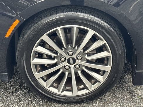 Used 2019 Lincoln MKZ Premiere image 11