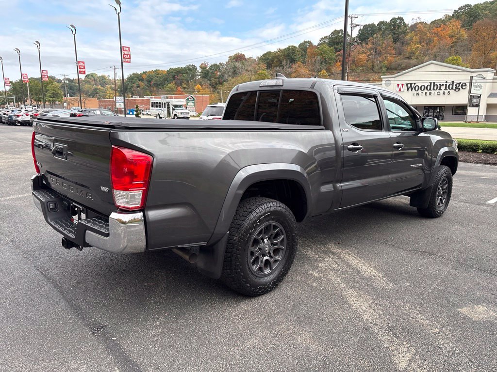 Used 2017 Toyota Tacoma SR5 w/ Tow Package AWD/4WD image 5