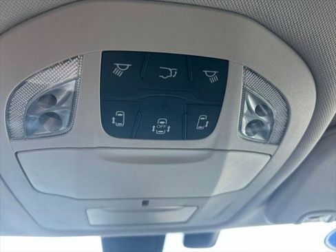 Certified 2020 Chrysler Pacifica Touring FWD image 27