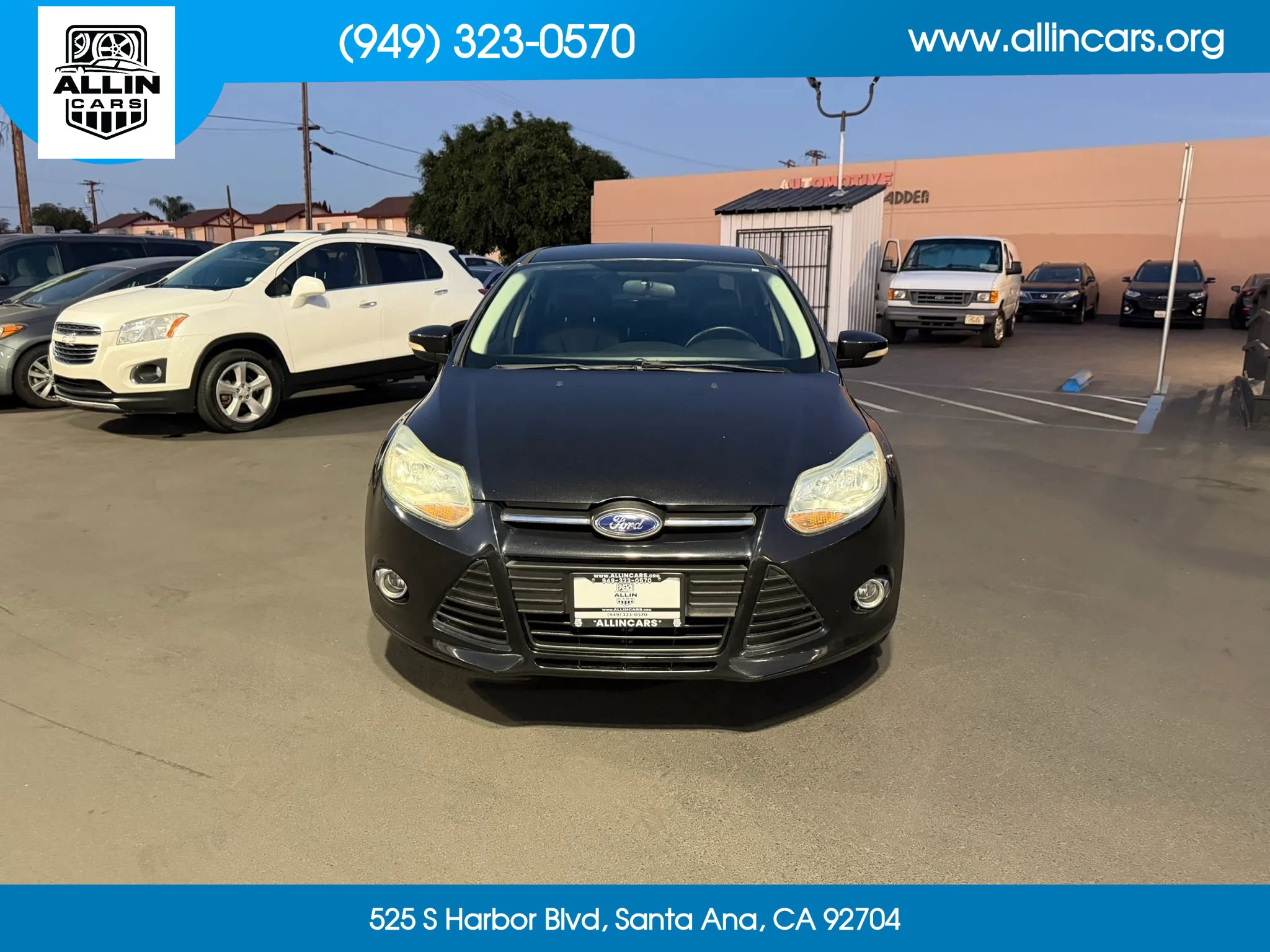 Used 2014 Ford Focus SE w/ Equipment Group 201A FWD image 2