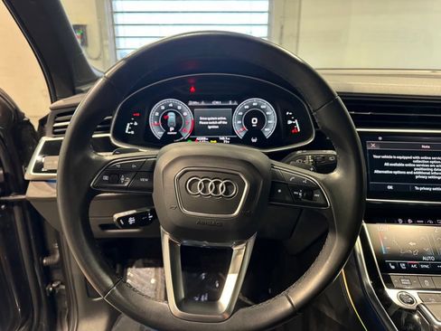 Used 2023 Audi Q7 2.0T Premium Plus w/ Premium Plus Package AWD/4WD image 9