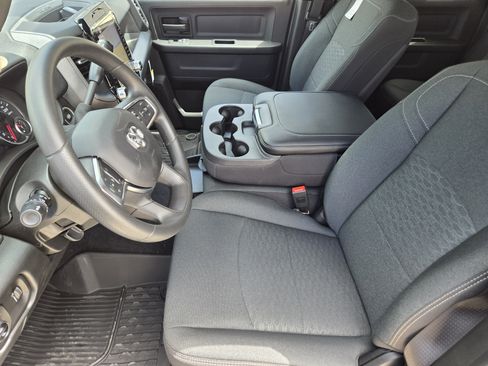 New 2026 RAM 2500 Tradesman AWD/4WD image 9