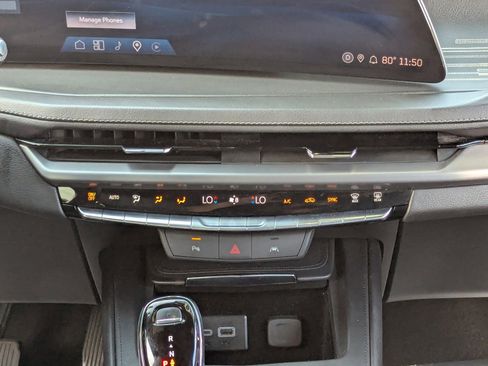 Certified 2024 Cadillac XT4 Premium Luxury image 20