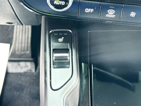 Used 2025 Kia Telluride S image 20