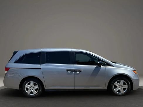 Used 2016 Honda Odyssey LX image 5