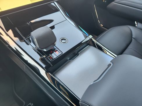 New 2026 Land Rover Range Rover Sport Dynamic SE image 19