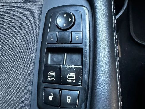 Used 2019 Dodge Challenger SXT image 26