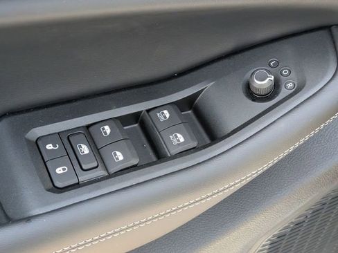 New 2026 Jeep Grand Cherokee Laredo AWD/4WD image 10