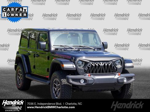 Used 2025 Jeep Wrangler Unlimited Rubicon w/ Convenience Group AWD/4WD image 1