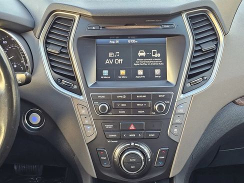 Used 2017 Hyundai Santa Fe Limited FWD image 16