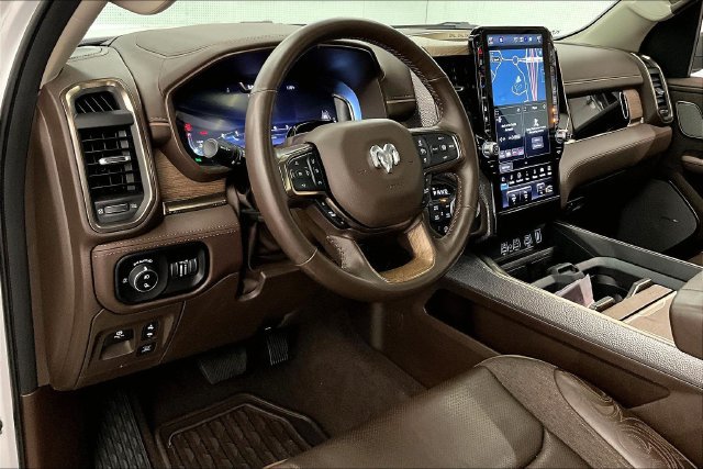 Used 2025 RAM 1500 Limited AWD/4WD image 16