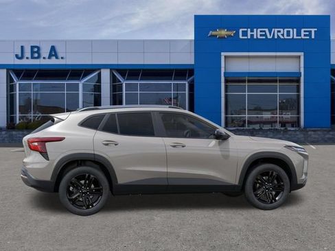 New 2026 Chevrolet Trax ACTIV w/ Driver Confidence Package FWD image 5