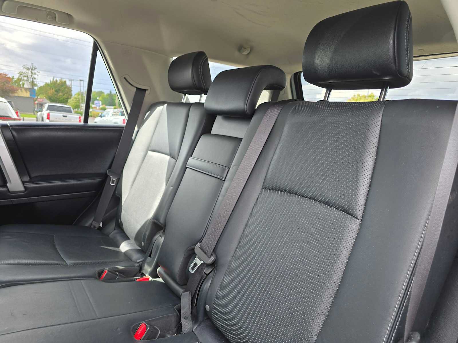 Used 2018 Toyota 4Runner Limited AWD/4WD image 20