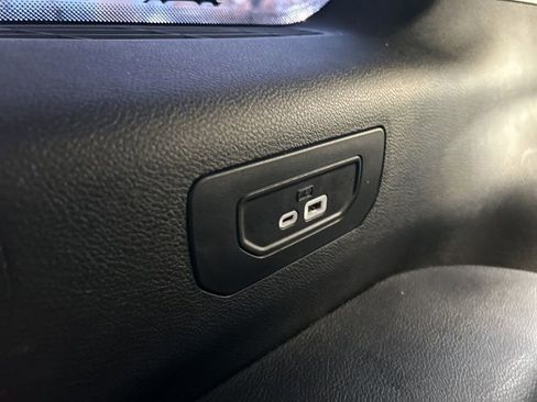 Used 2023 Jeep Grand Cherokee L Altitude image 32