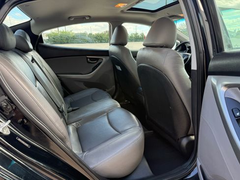 Used 2013 Hyundai Elantra Limited FWD image 28