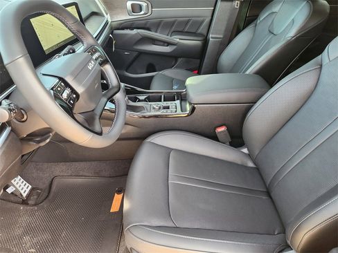 New 2026 Kia Sorento SX image 9