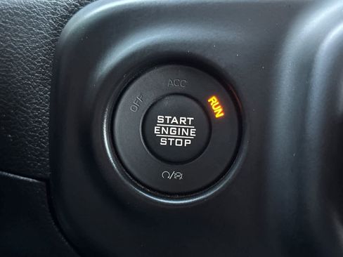 Used 2023 Jeep Gladiator Rubicon w/ Cold Weather Group image 23