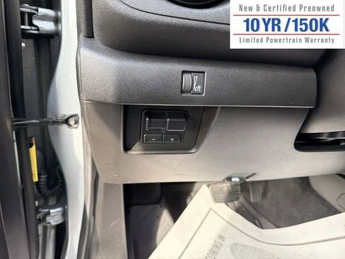 Used 2024 Chevrolet Colorado Trail Boss w/ Technology Package image 17