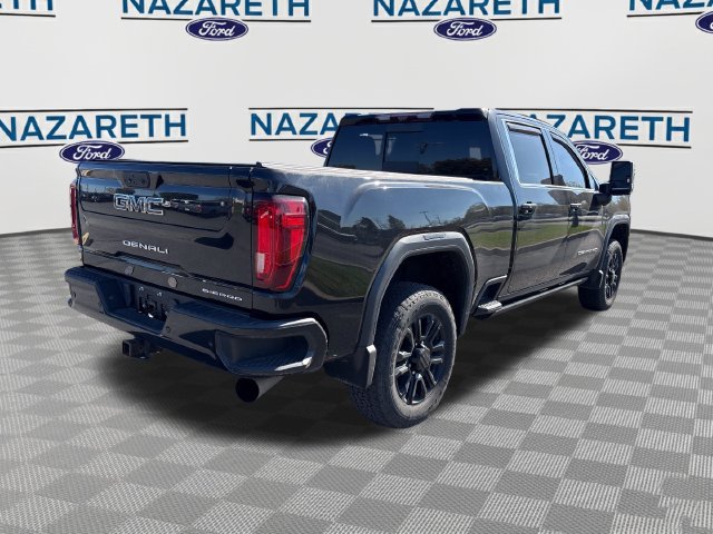 Used 2022 GMC Sierra 3500 Denali w/ Denali Black Diamond Edition AWD/4WD image 7