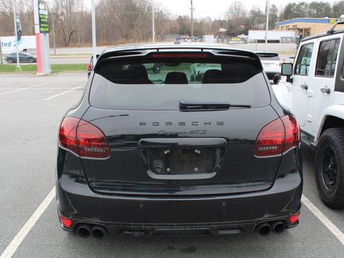 Used 2014 Porsche Cayenne GTS image 4