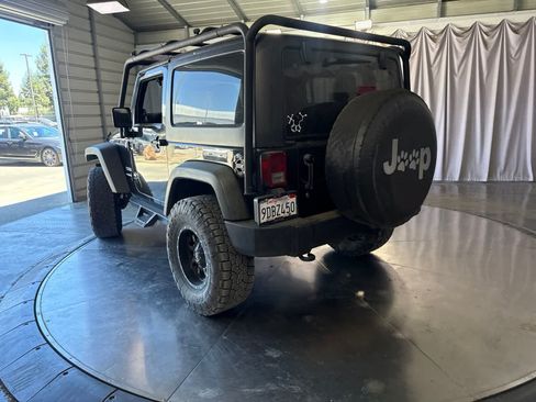 Used 2012 Jeep Wrangler Sport AWD/4WD image 7