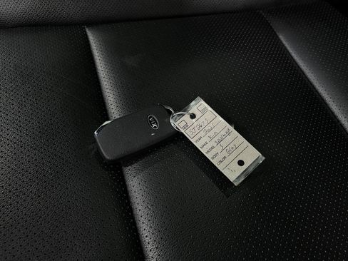 Used 2021 Kia Sportage S w/ S AWD Premium Package image 35