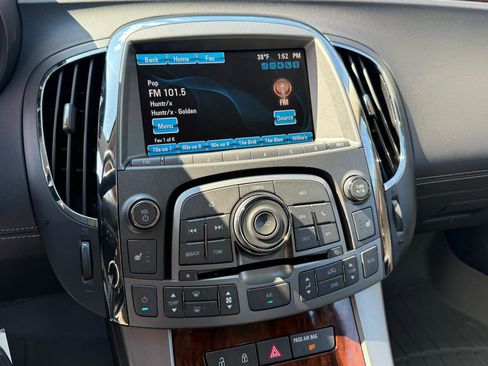 Used 2013 Buick LaCrosse Leather w/ Entertainment Package image 17