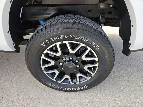 Used 2025 RAM 2500 Limited image 9