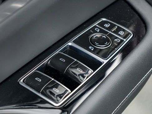 New 2026 Cadillac Vistiq Luxury AWD/4WD image 17