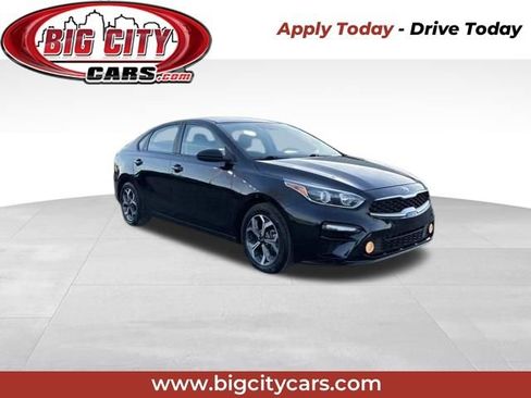 Used 2020 Kia Forte LXS image 1
