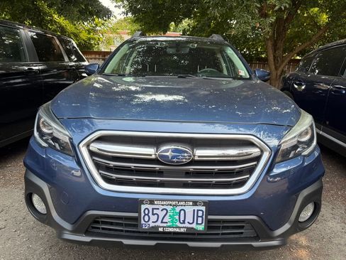 Used 2019 Subaru Outback 2.5i Limited w/ Popular Package #2 AWD/4WD image 3