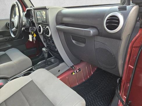 Used 2010 Jeep Wrangler Unlimited Sahara w/ Trailer Tow Group image 20