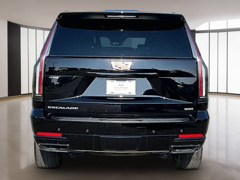 Used 2025 Cadillac Escalade Sport Platinum w/ LPO, Floor Liner Package AWD/4WD image 4