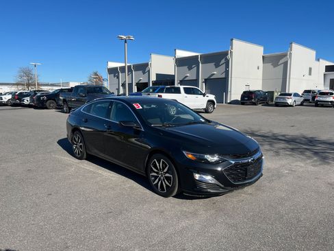Used 2023 Chevrolet Malibu RS image 11