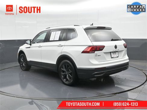 Used 2024 Volkswagen Tiguan SE image 8