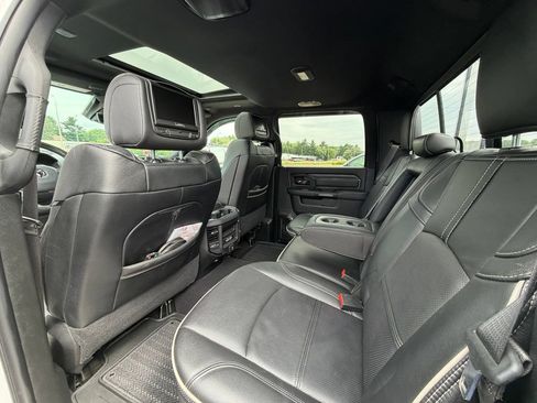 Used 2022 RAM 3500 Limited AWD/4WD image 5