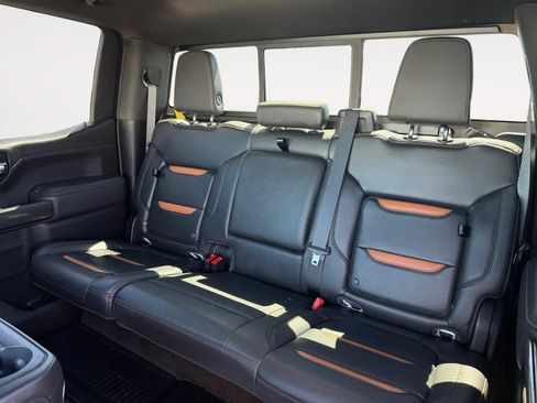 Used 2021 GMC Sierra 1500 AT4 w/ AT4 Preferred Package AWD/4WD image 13