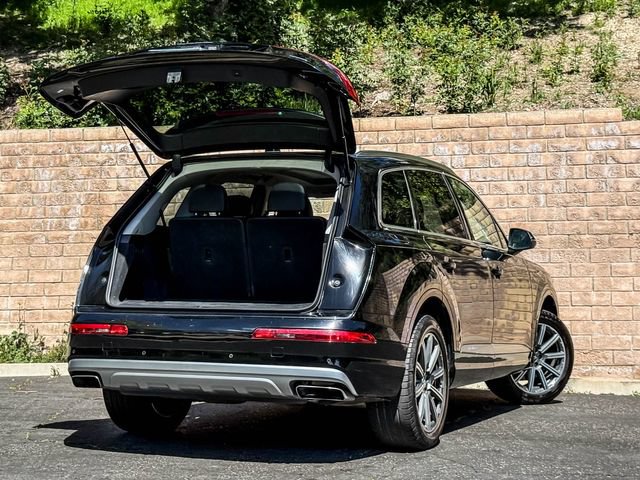 Used 2017 Audi Q7 2.0T Premium AWD/4WD image 21