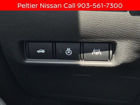 New 2026 Nissan Sentra SR w/ SR Premium Package FWD image 17