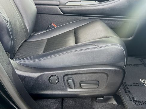 Used 2022 Lexus RX 350L FWD w/ Premium Package image 39