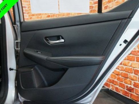 Used 2021 Nissan Sentra SV image 47