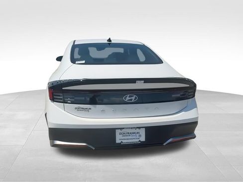 Used 2025 Hyundai Sonata SE FWD image 7