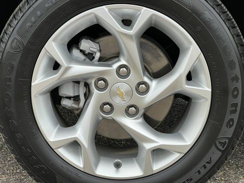 Used 2024 Chevrolet Trax LS w/ LS Convenience Package FWD image 6