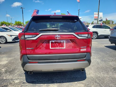 Used 2025 Toyota RAV4 Limited FWD image 10