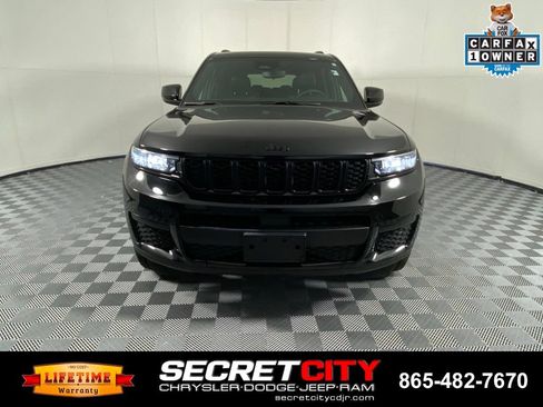 Used 2023 Jeep Grand Cherokee L Laredo AWD/4WD image 2