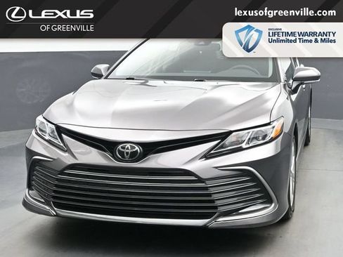 Used 2024 Toyota Camry LE w/ Convenience Package FWD image 3