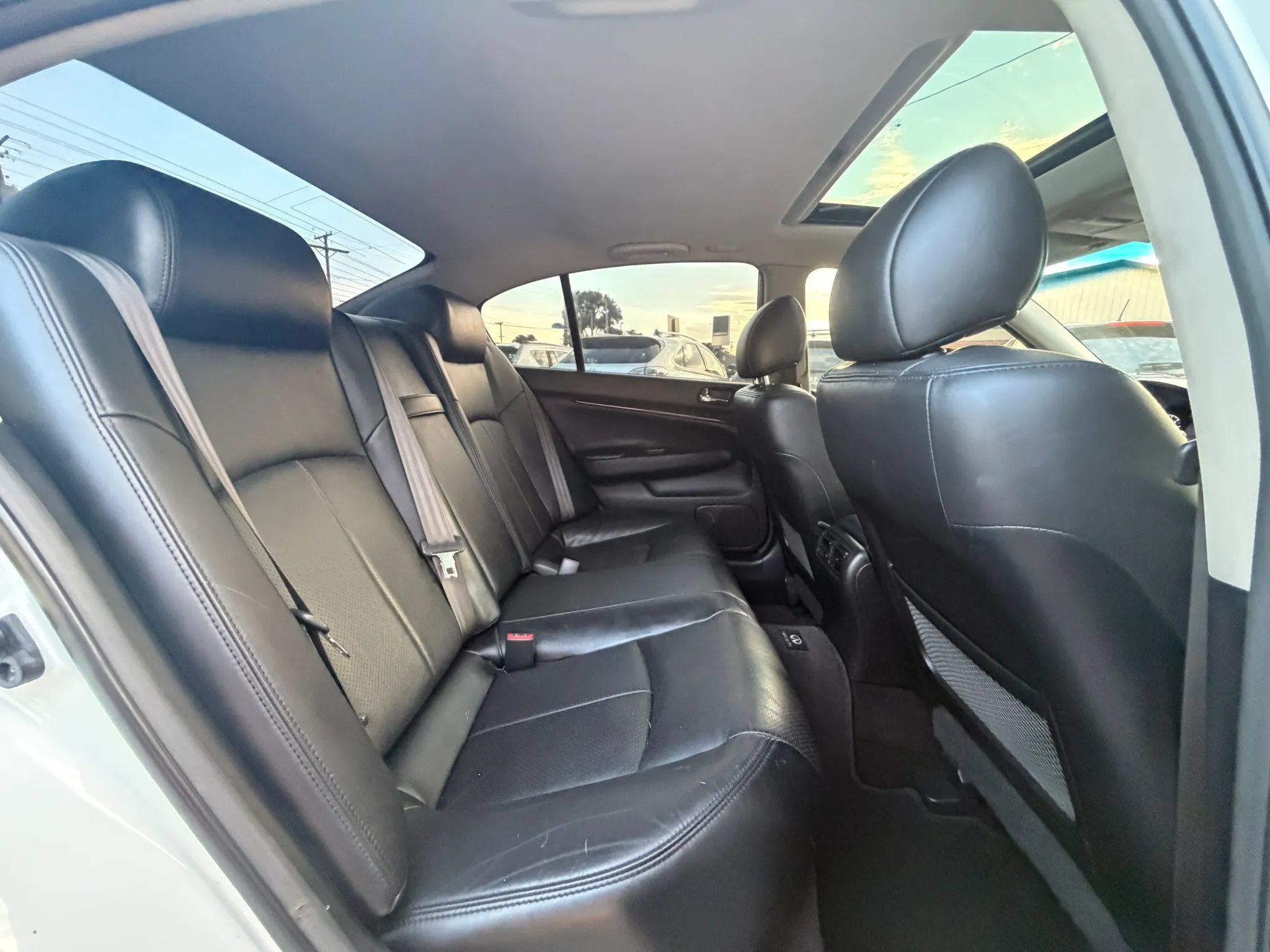 Used 2012 INFINITI G37 x Sedan w/ Premium Pkg AWD/4WD image 24