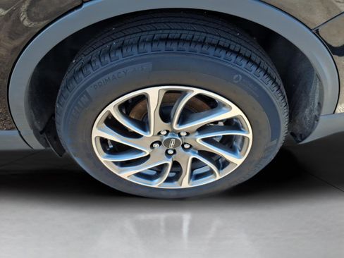Used 2022 Lincoln Corsair FWD w/ Equipment Group 101A image 8